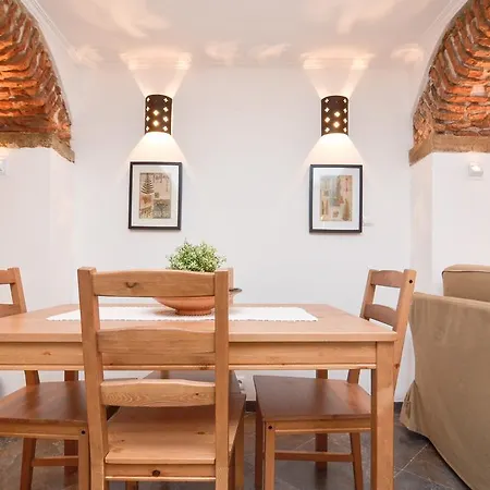 Penabuquel Studio * Lisbon
